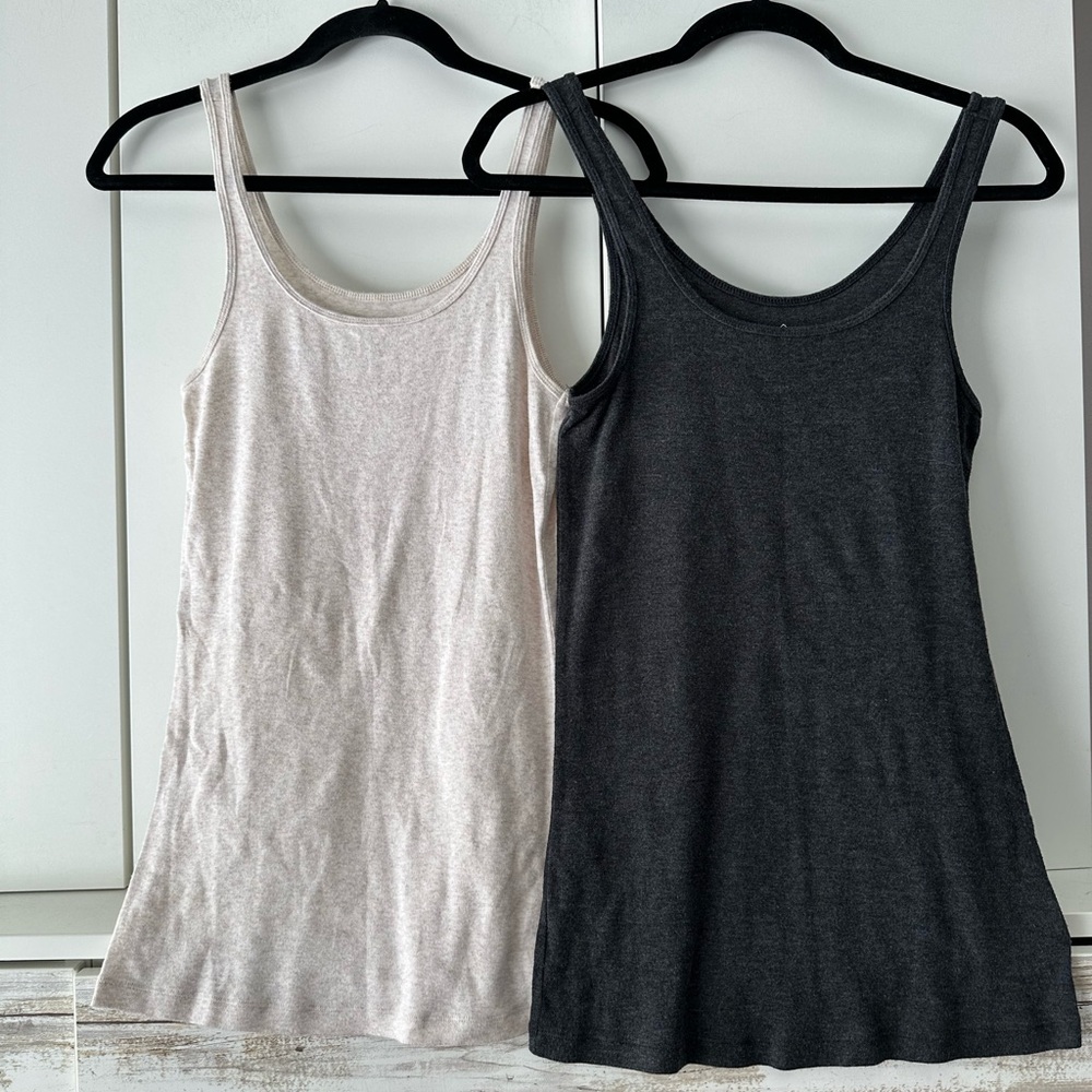 🤍 Old Navy Tank Top Bundle 2 Pack Gray Cream Size M